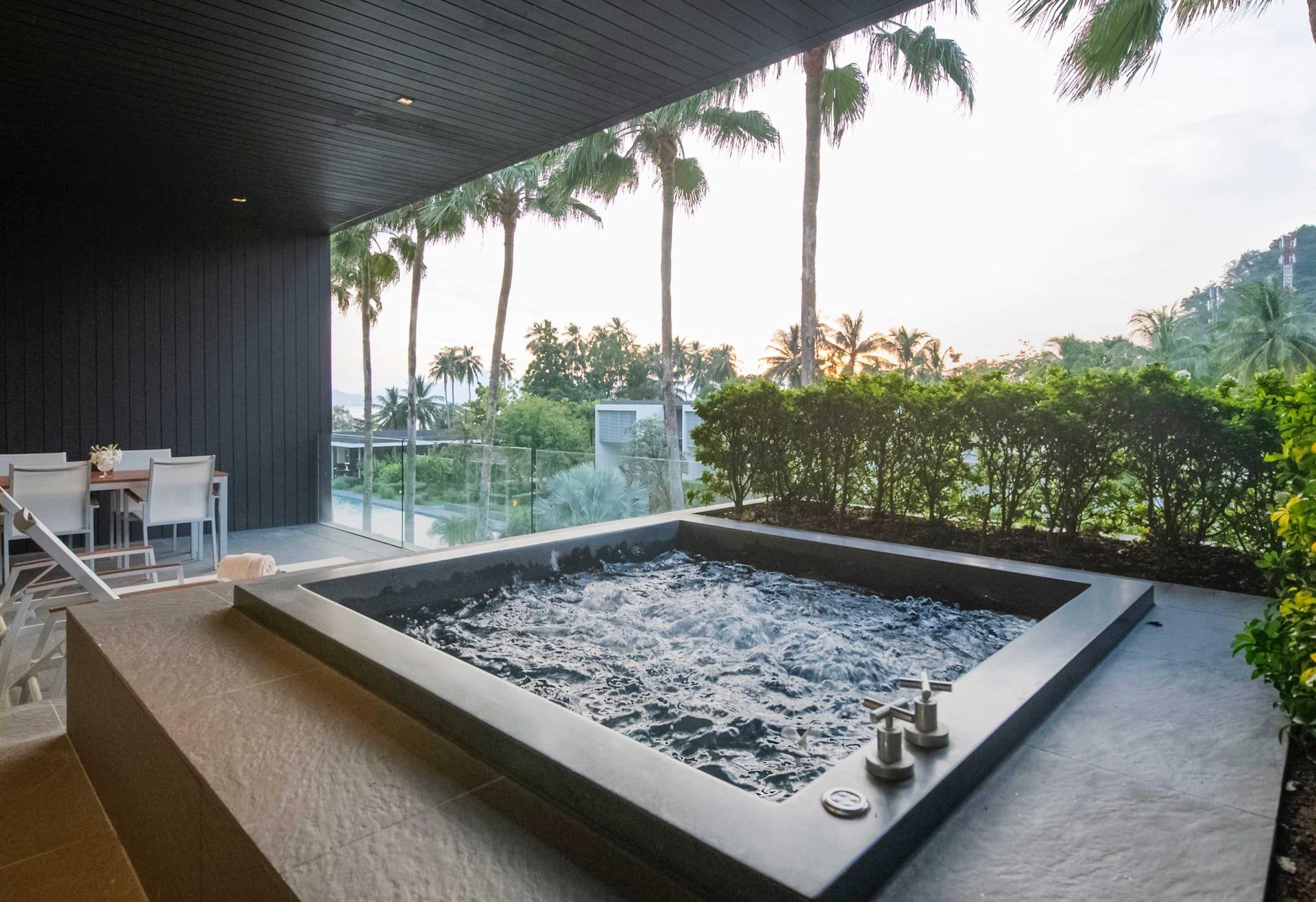 Baan Yamu Residences, Cape Yamu, Phuket – Penthouse terrace with private Jacuzzi