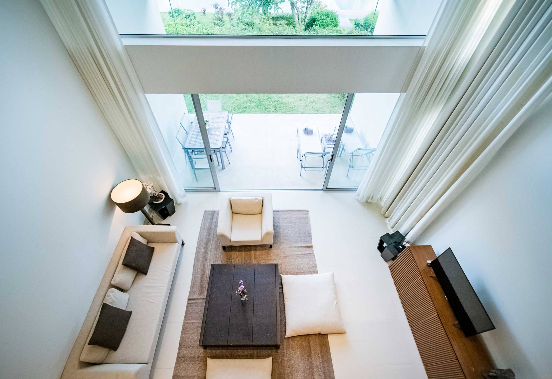 Baan Yamu Residences, Cape Yamu, Phuket – Duplex double-height living room