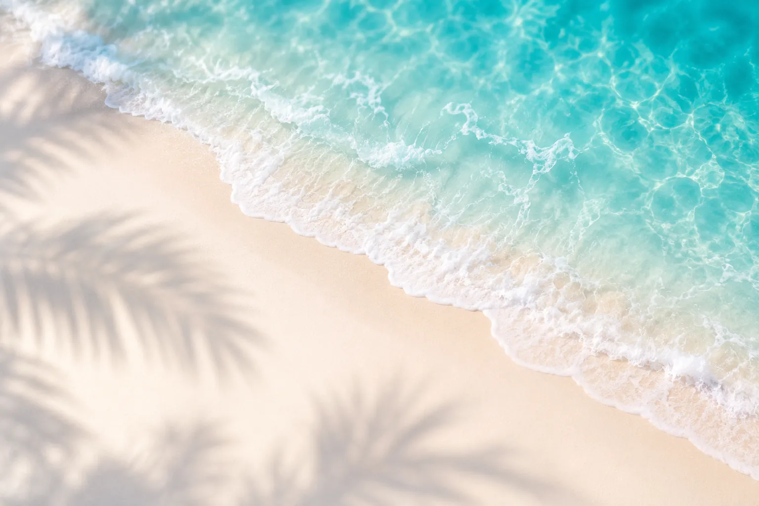 White sand beach and turquoise sea in Koh Samui