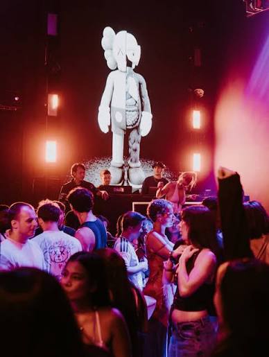 Lil Club – photo 4