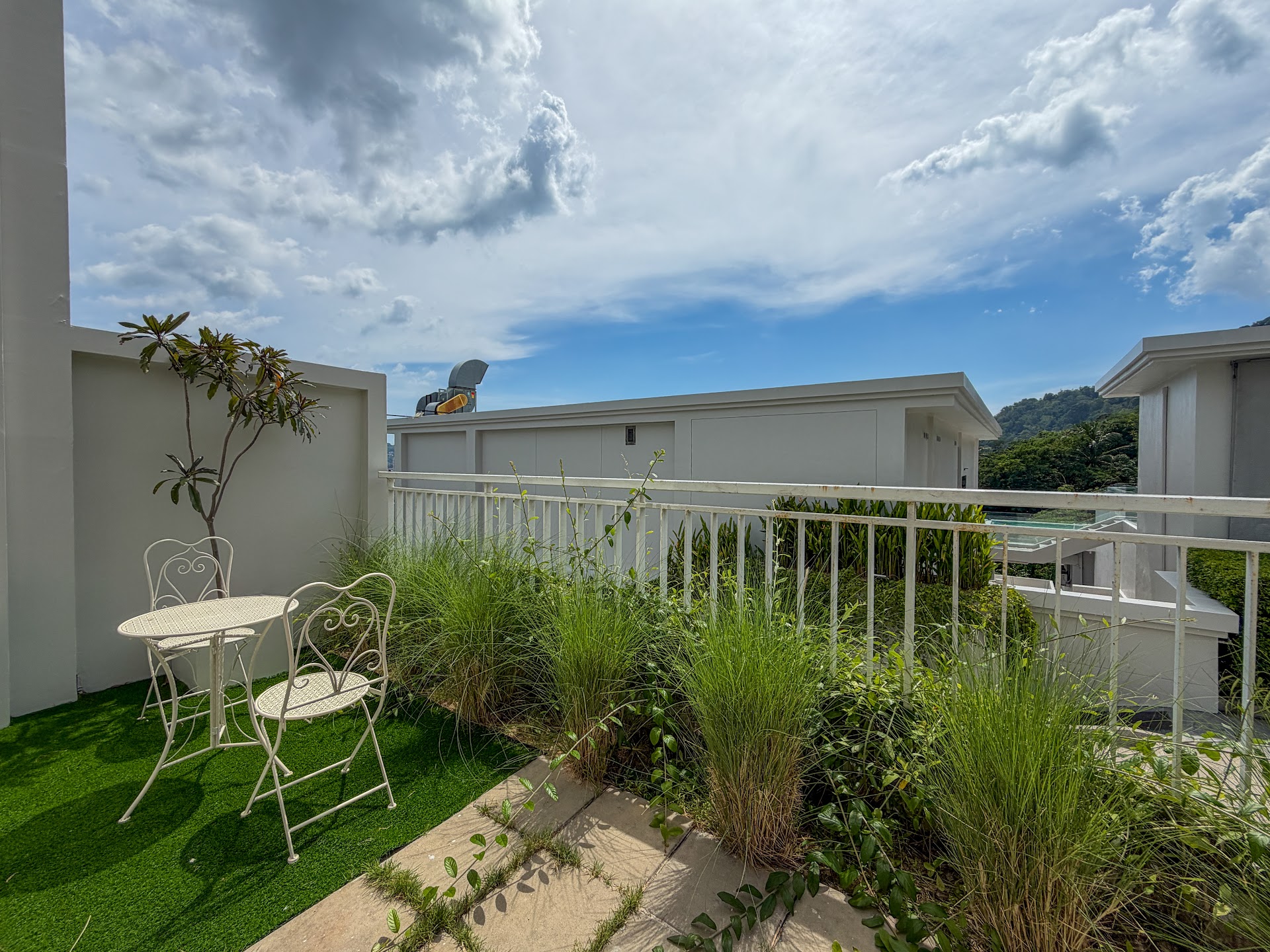 SEAVALE Residences Patong condo, Phuket – photo 14